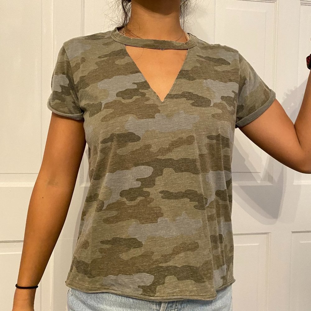 American Eagle Camo shirt